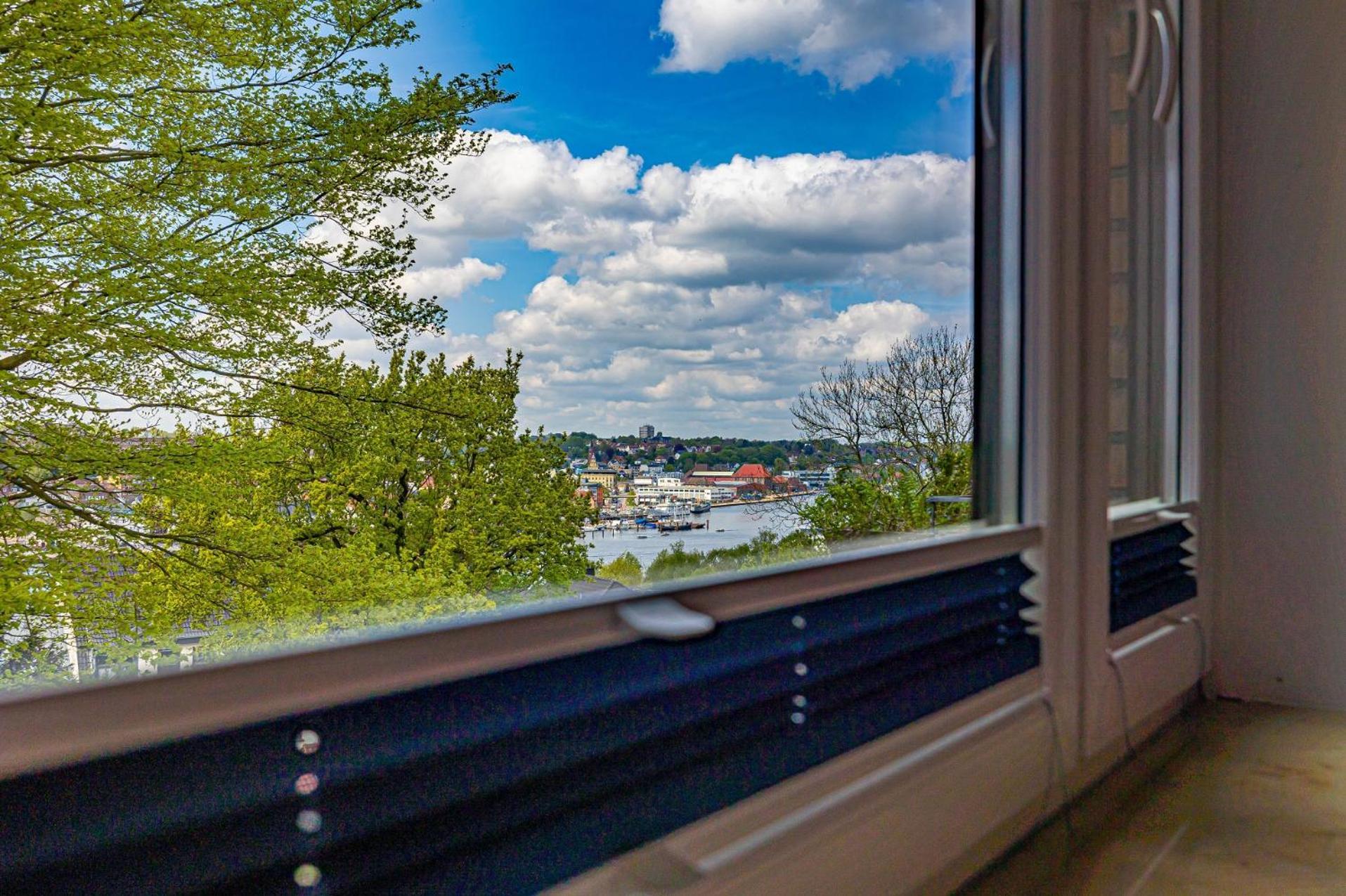 Fewo1846 - Eastside - Komfortables Apartment Im 2 Og Mit Balkon Und Tg-Stellplatz Flensburg Ngoại thất bức ảnh